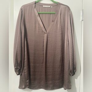 Violet + Clair Women’s V Neck Blouse Size 2X